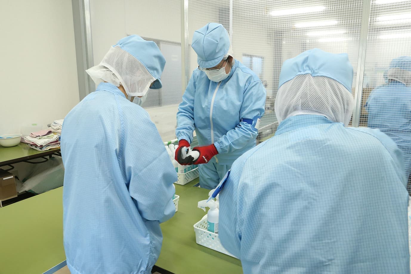 マジックガード検品風景